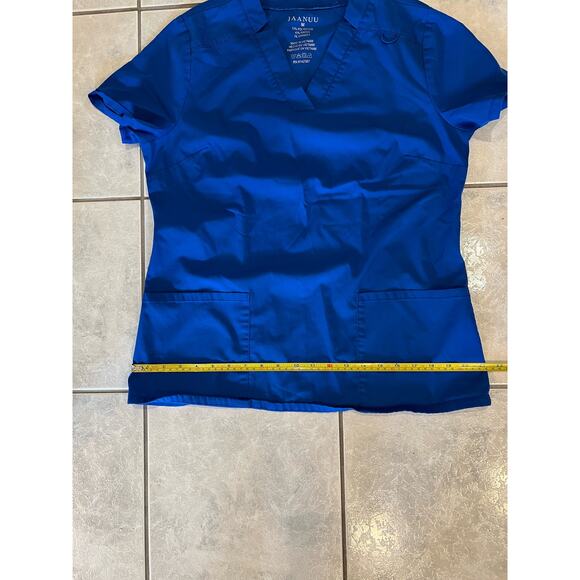 Jaanuu Woman’s Top V-neck Blue Scrub Top Only 2 Pockets Size Medium - Picture 8 of 8